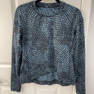 Lululemon size L Close to Crossing Long Sleeve